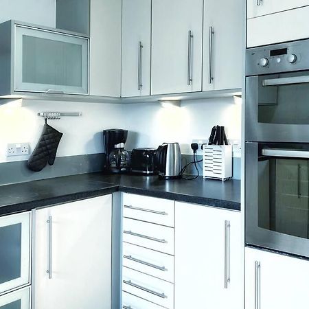 شقة New Luxurious And Business Apt سوانسي المظهر الخارجي الصورة